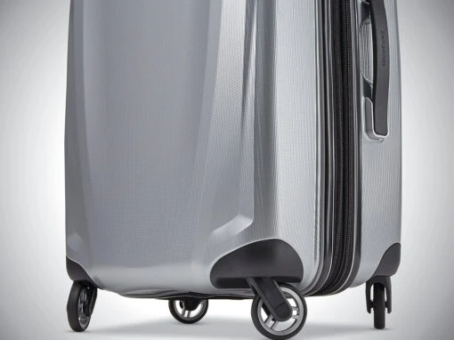 Samsonite Winfield 3 DLX Carry-On Spinner - Image 2