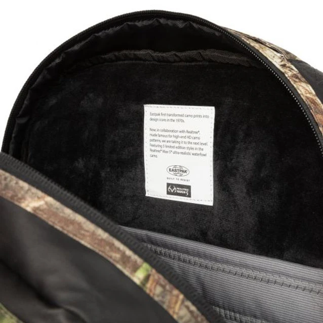 Eastpak Tecum Real Tree Camo - Large 4 Eastpak Tecum Real Tree Camo - Large - Image 3