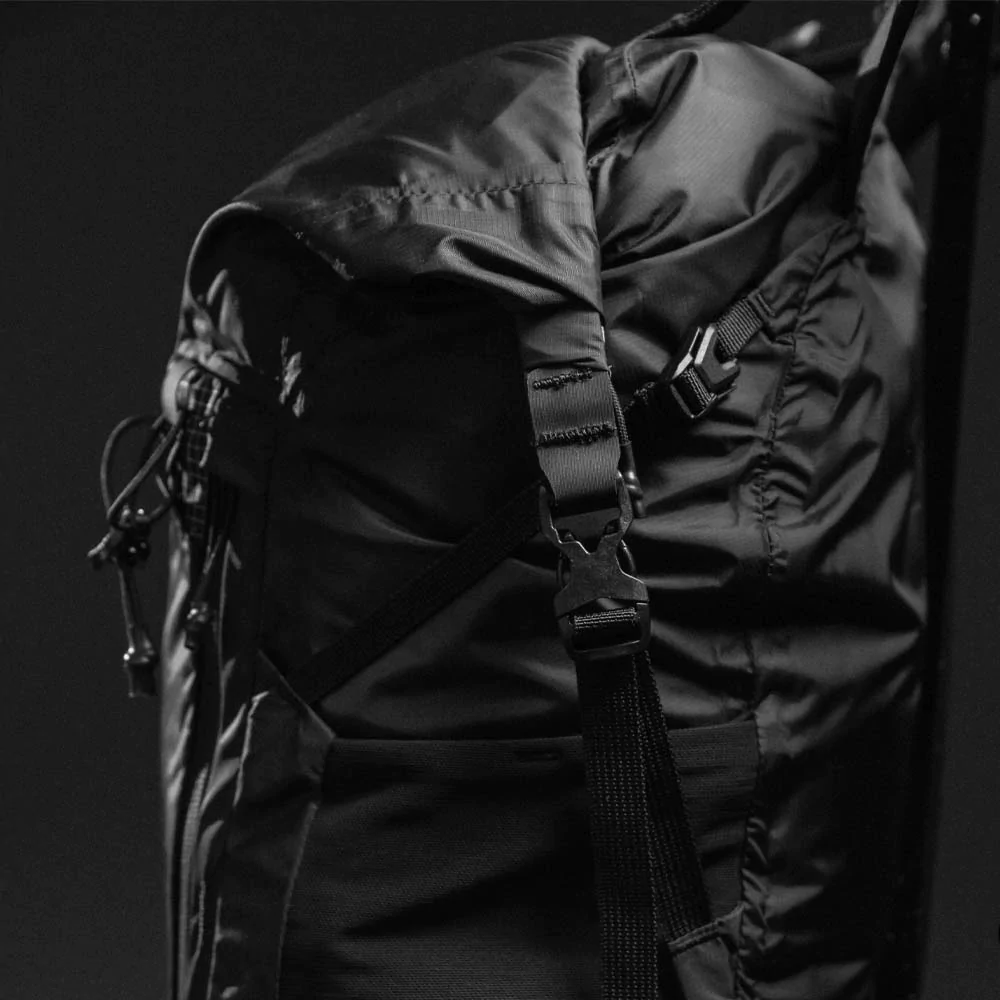 Matador Freerain22 Waterproof Packable Backpack 17 Matador Freerain22 Waterproof Packable Backpack - Image 15