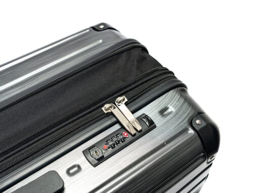 Camel Mountain 953 PC Spinner Luggage - Image 13