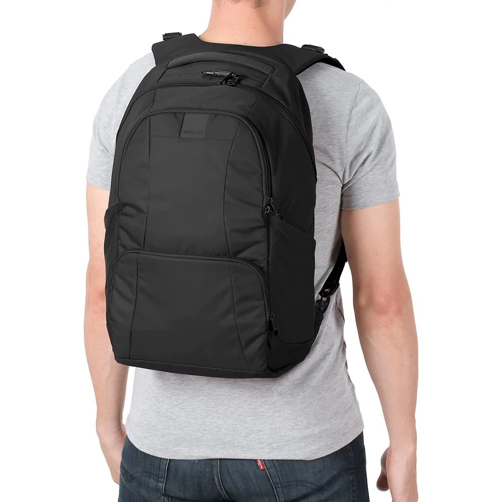 Pacsafe Metrosafe LS450 Anti-Theft 25L Backpack 15 Pacsafe Metrosafe LS450 Anti-Theft 25L Backpack - Image 13