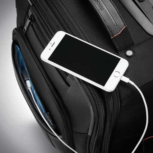 Samsonite Pro Carry-On Expandable Spinner - Image 5