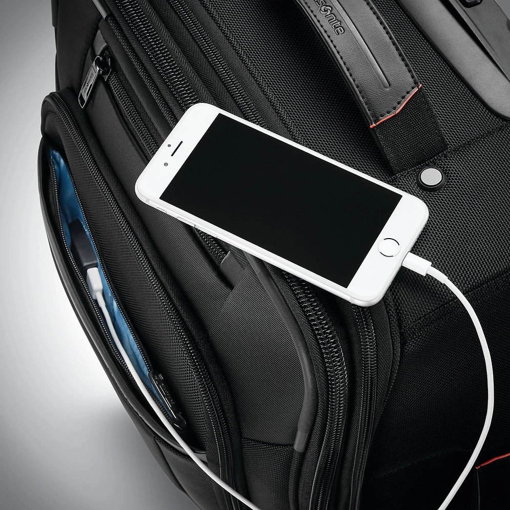 Samsonite Pro Carry-On Expandable Spinner 7 Samsonite Pro Carry-On Expandable Spinner - Image 5