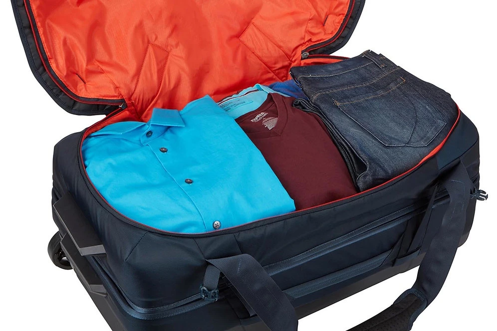 Thule Subterra Wheeled Duffel 75cm/30” 6 Thule Subterra Wheeled Duffel 75cm/30” - Image 4