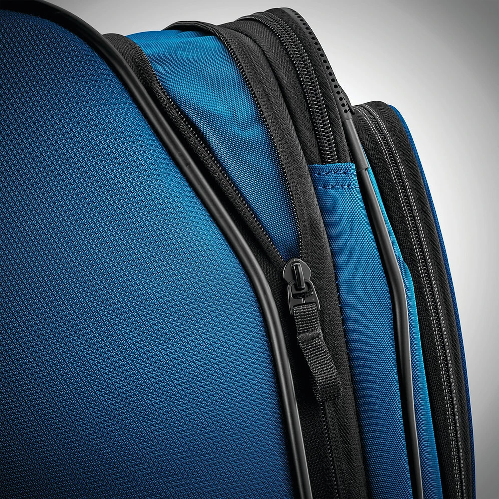 American Tourister Zoom Turbo 20" Spinner 6 American Tourister Zoom Turbo 20" Spinner - Image 4