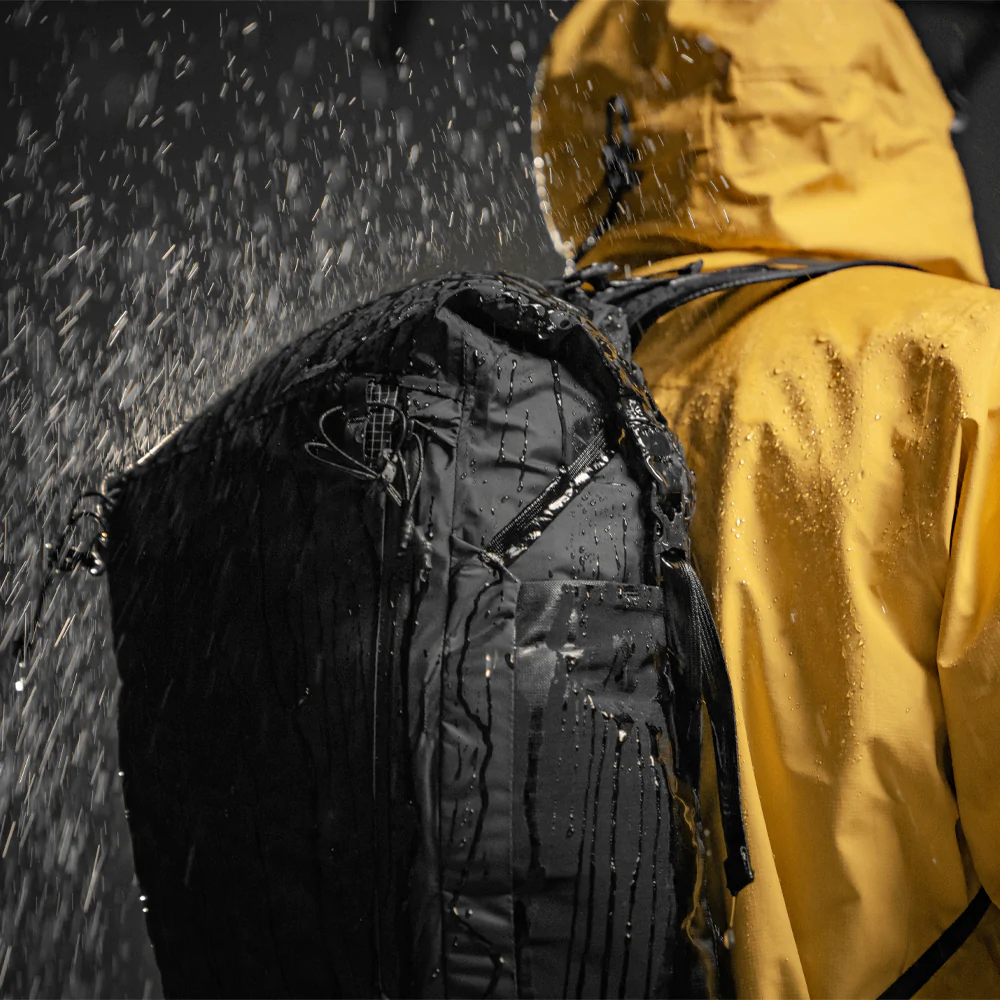 Matador Freerain22 Waterproof Packable Backpack 5 Matador Freerain22 Waterproof Packable Backpack - Image 3