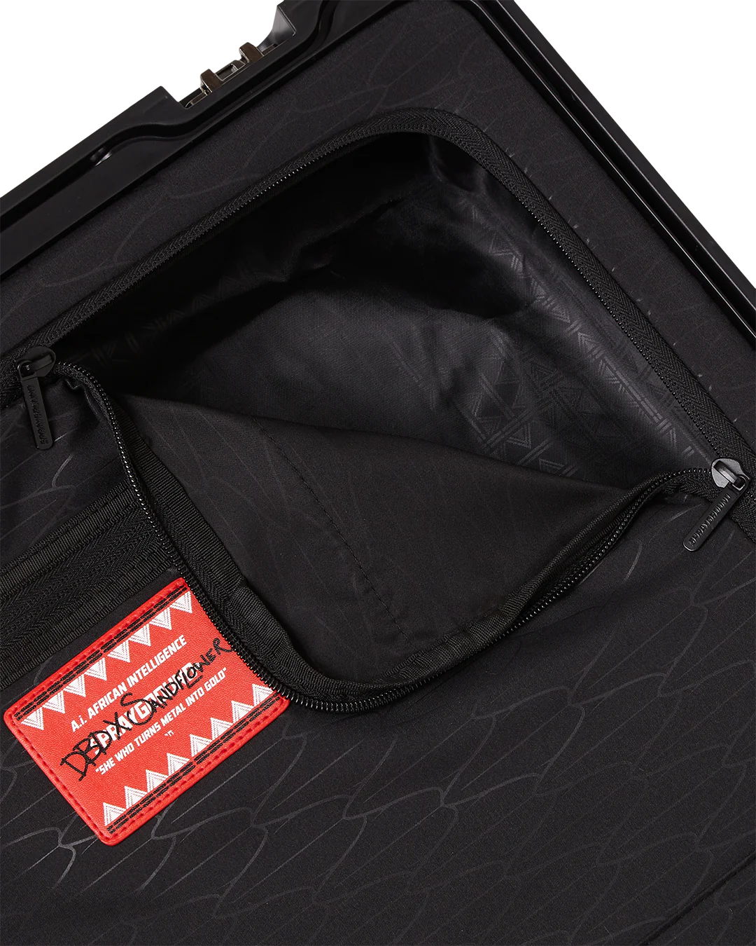 Sprayground A.I.8 - Origin Story Sharknautics Hardshell 21.5'' Carry-On Luggage 12 Sprayground A.I.8 - Origin Story Sharknautics Hardshell 21.5'' Carry-On Luggage - Image 10