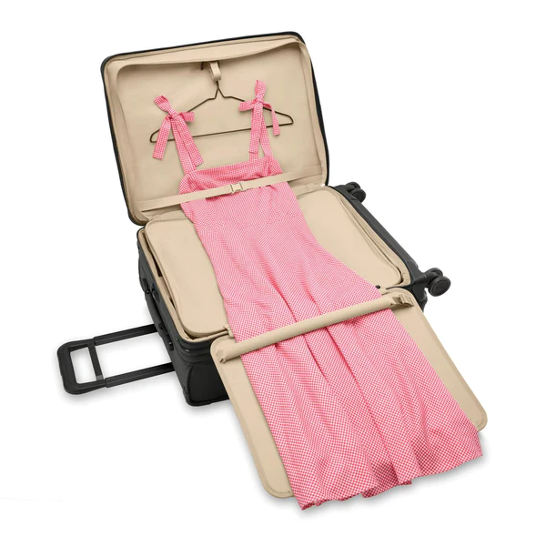 Briggs & Riley Baseline Medium Expandable Spinner 11 Briggs & Riley Baseline Medium Expandable Spinner - Image 9