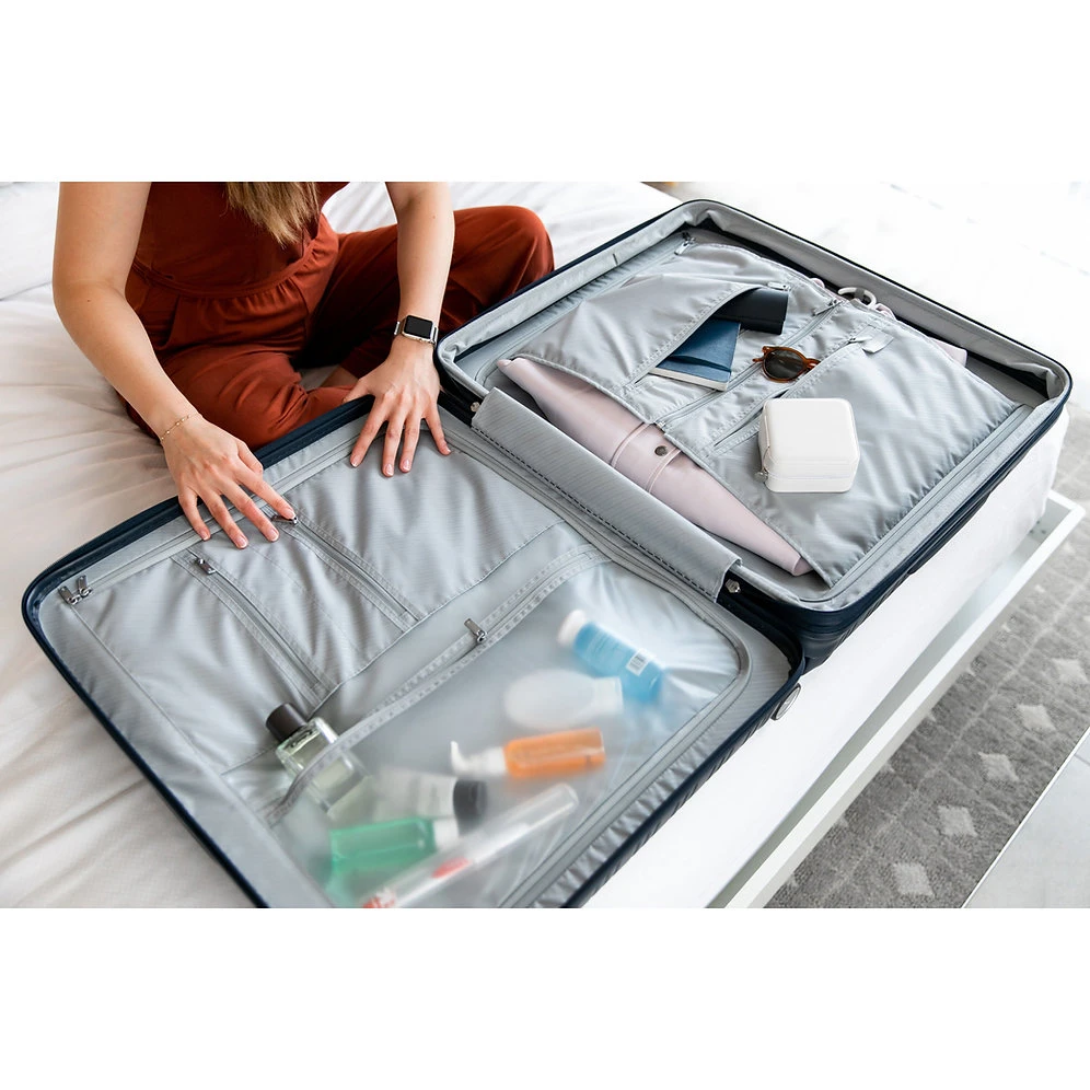 Samsonite Elevation Plus Large Spinner 4 Samsonite Elevation Plus Large Spinner - Image 2