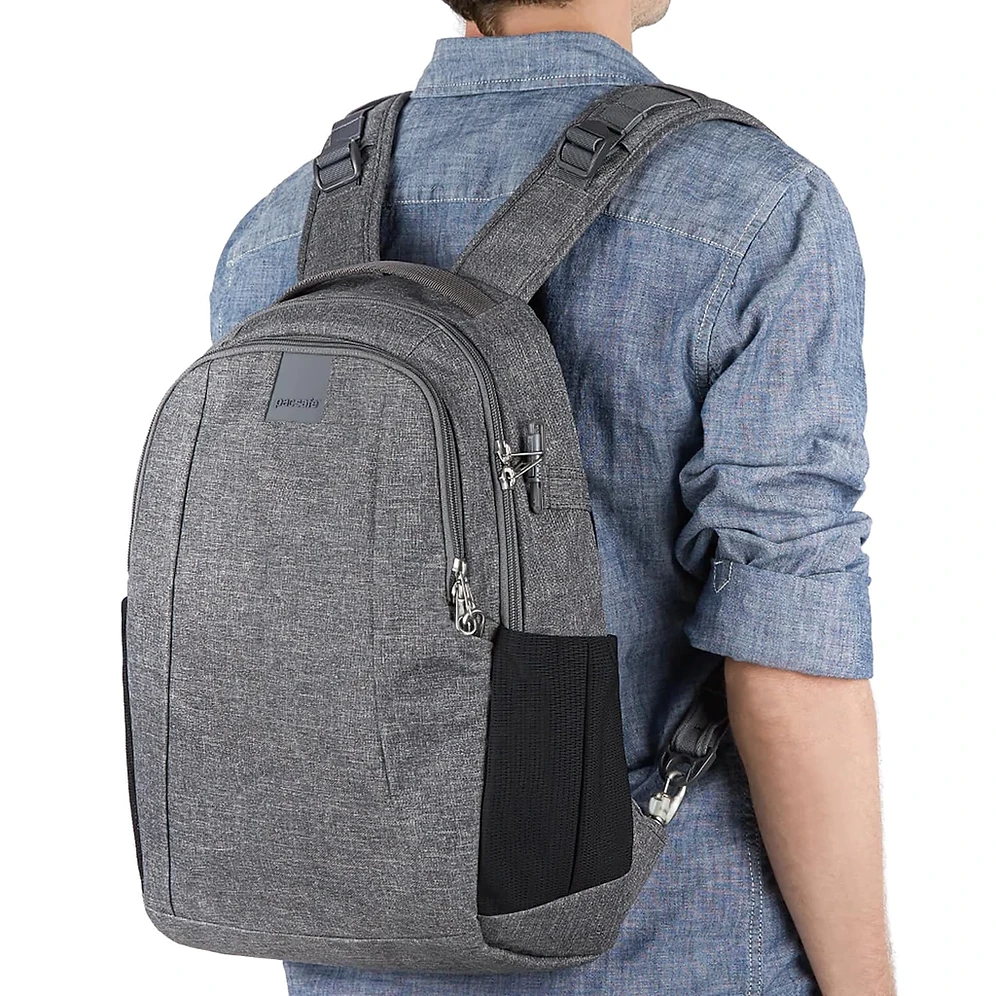 Pacsafe Metrosafe LS350 Anti-Theft 15L Backpack 17 Pacsafe Metrosafe LS350 Anti-Theft 15L Backpack - Image 15