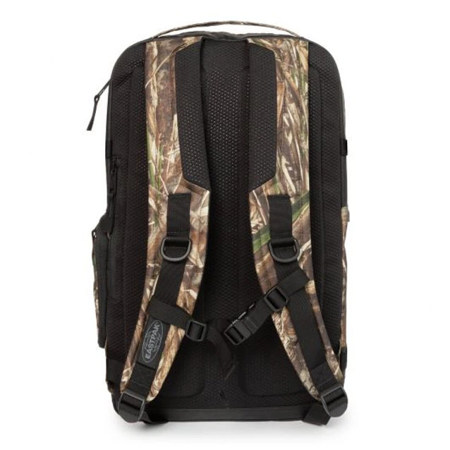 Eastpak Tecum Real Tree Camo - Large 7 Eastpak Tecum Real Tree Camo - Large - Image 6