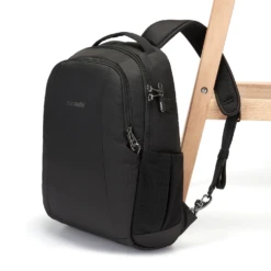 Pacsafe Metrosafe LS350 Anti-Theft 15L Backpack 19 Pacsafe Metrosafe LS350 Anti-Theft 15L Backpack -Bag Sale Store 7cc935 ce17706671714accb7c03278c8827472mv2