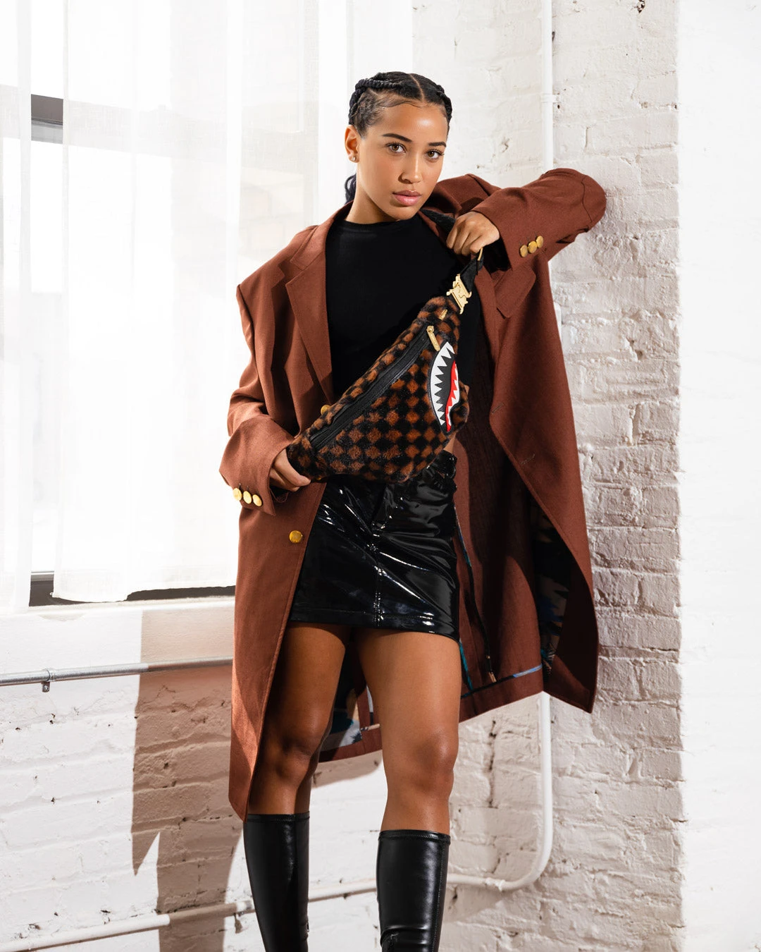 SPRAYGROUND FURRR SHARKS IN PARIS SAVVY CROSSBODY 4 SPRAYGROUND FURRR SHARKS IN PARIS SAVVY CROSSBODY - Image 2