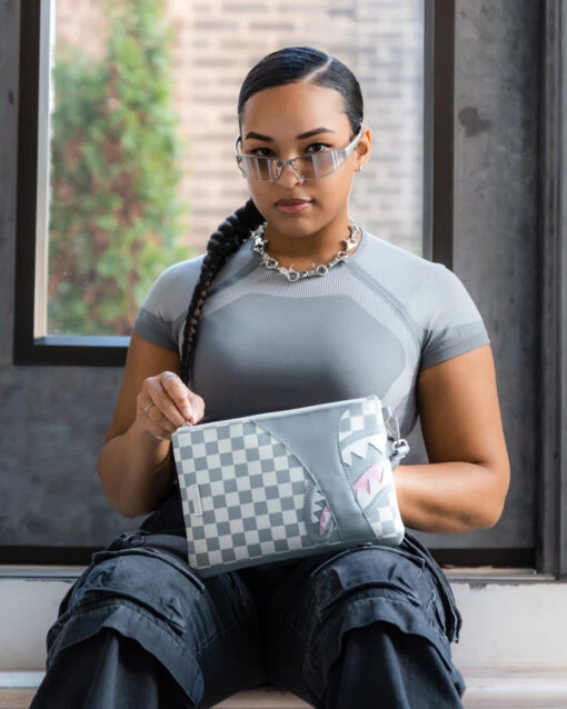 SPRAYGROUND AIR TO THE THRONE JETSET CROSSOVER CLUTCH - Image 4