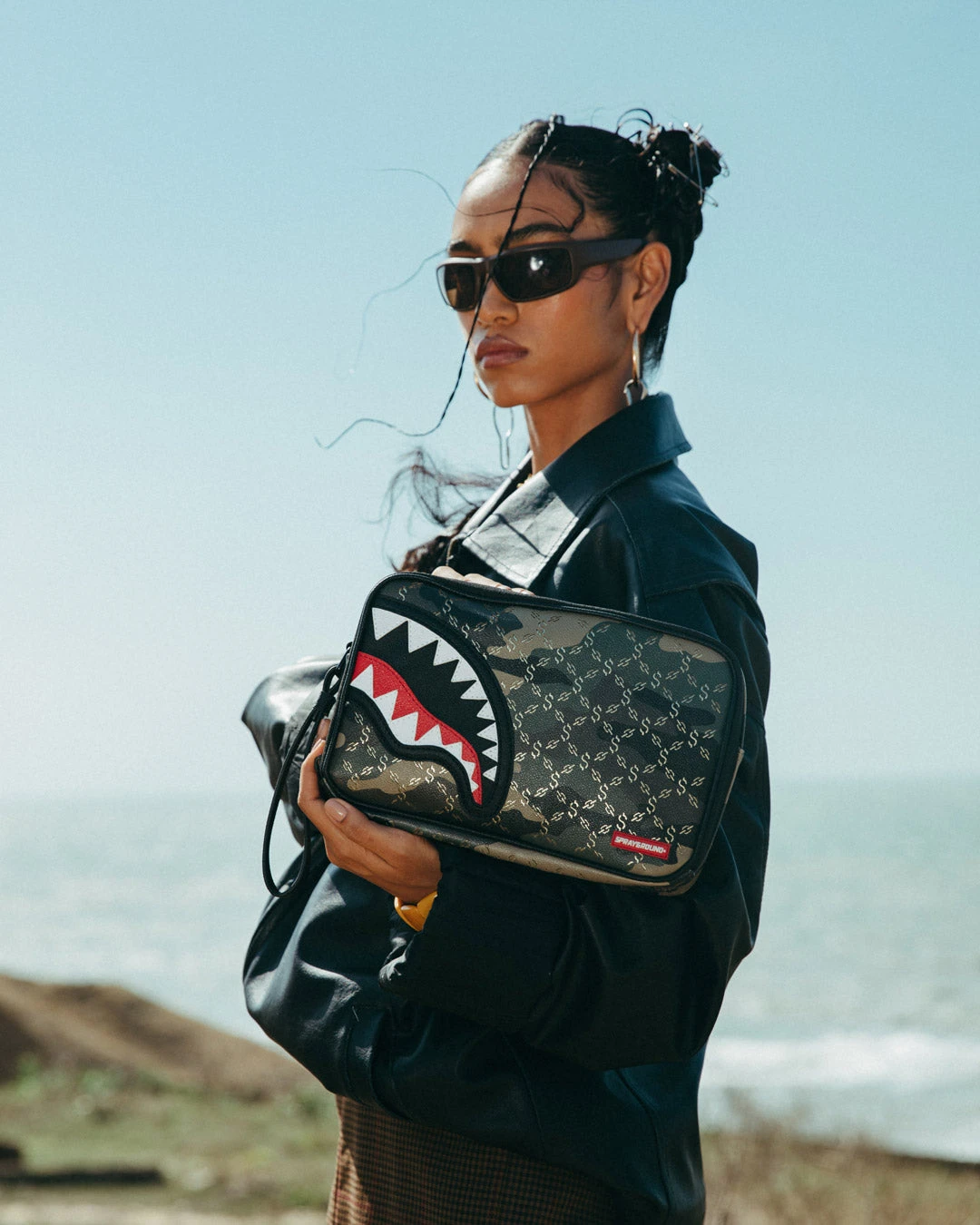 SPRAYGROUND LASERS BLAZIN TOILETRY BRICKSIDE BAG 4 SPRAYGROUND LASERS BLAZIN TOILETRY BRICKSIDE BAG - Image 2