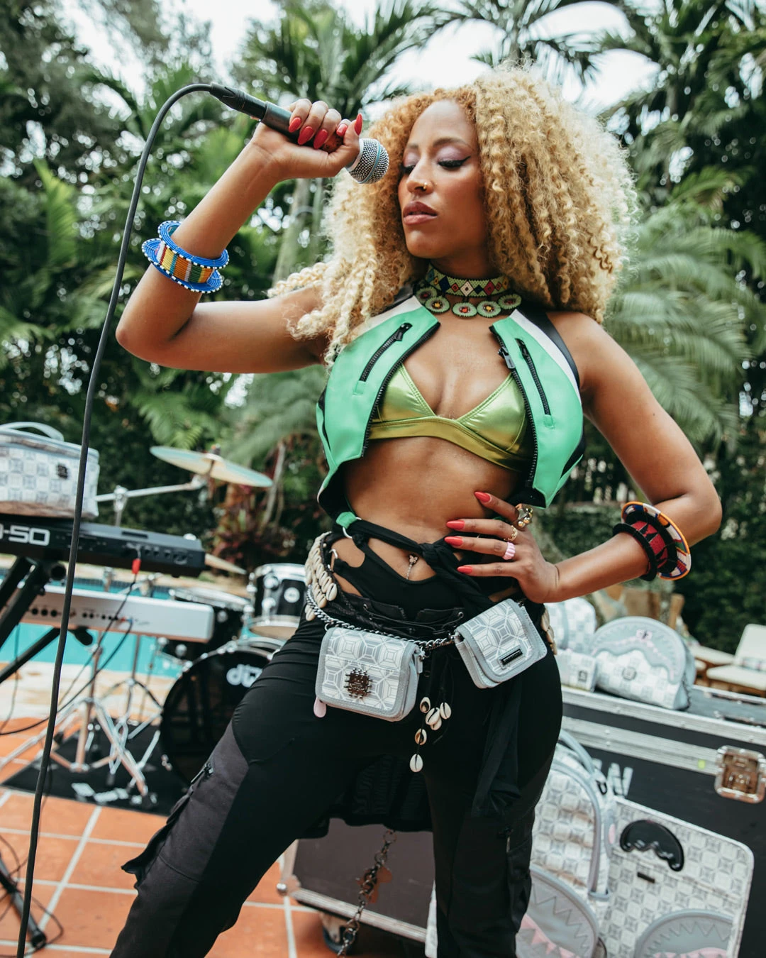 SPRAYGROUND A.I.8 AFRICAN INTELLIGENCE BOOKED & BUSY CHARM WAISTBELT 4 SPRAYGROUND A.I.8 AFRICAN INTELLIGENCE BOOKED & BUSY CHARM WAISTBELT - Image 2