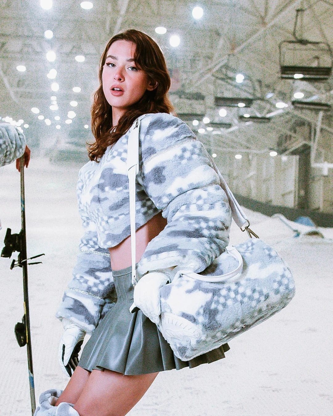 SPRAYGROUND 3AM PLUSH SWISS ALPS MINI DUFFLE 4 SPRAYGROUND 3AM PLUSH SWISS ALPS MINI DUFFLE - Image 2